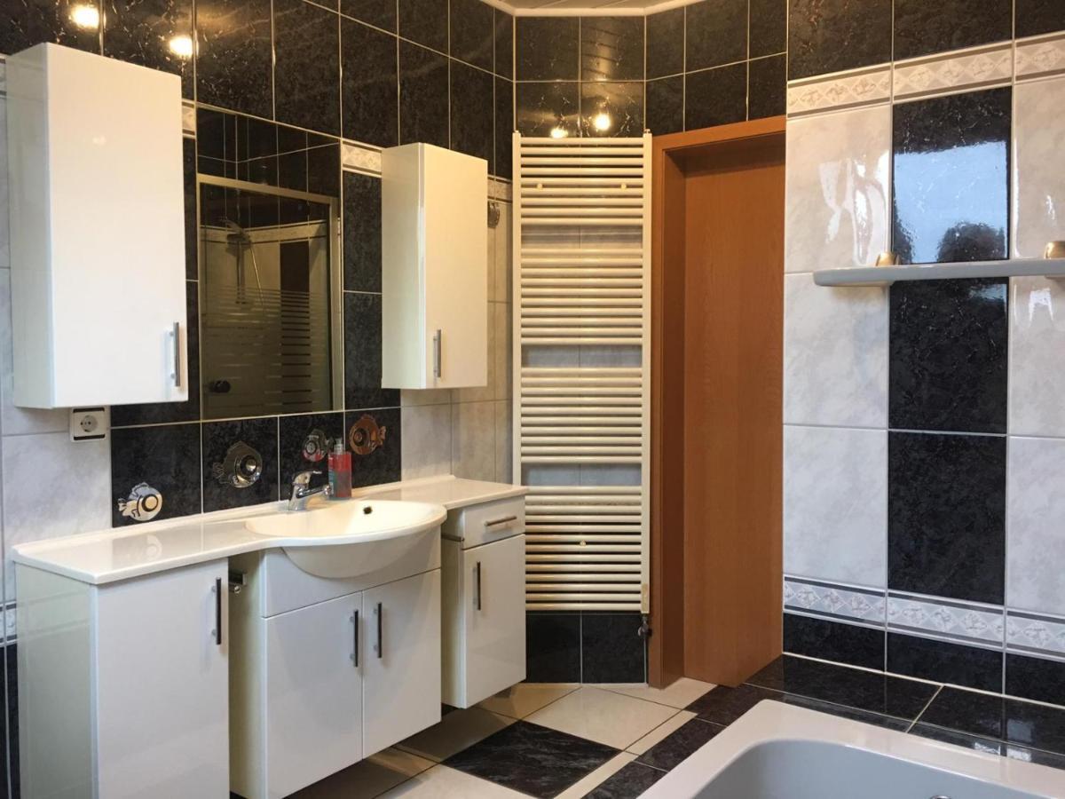 Ferienwohnung Am Viadukt Валд-Михелбах Екстериор снимка